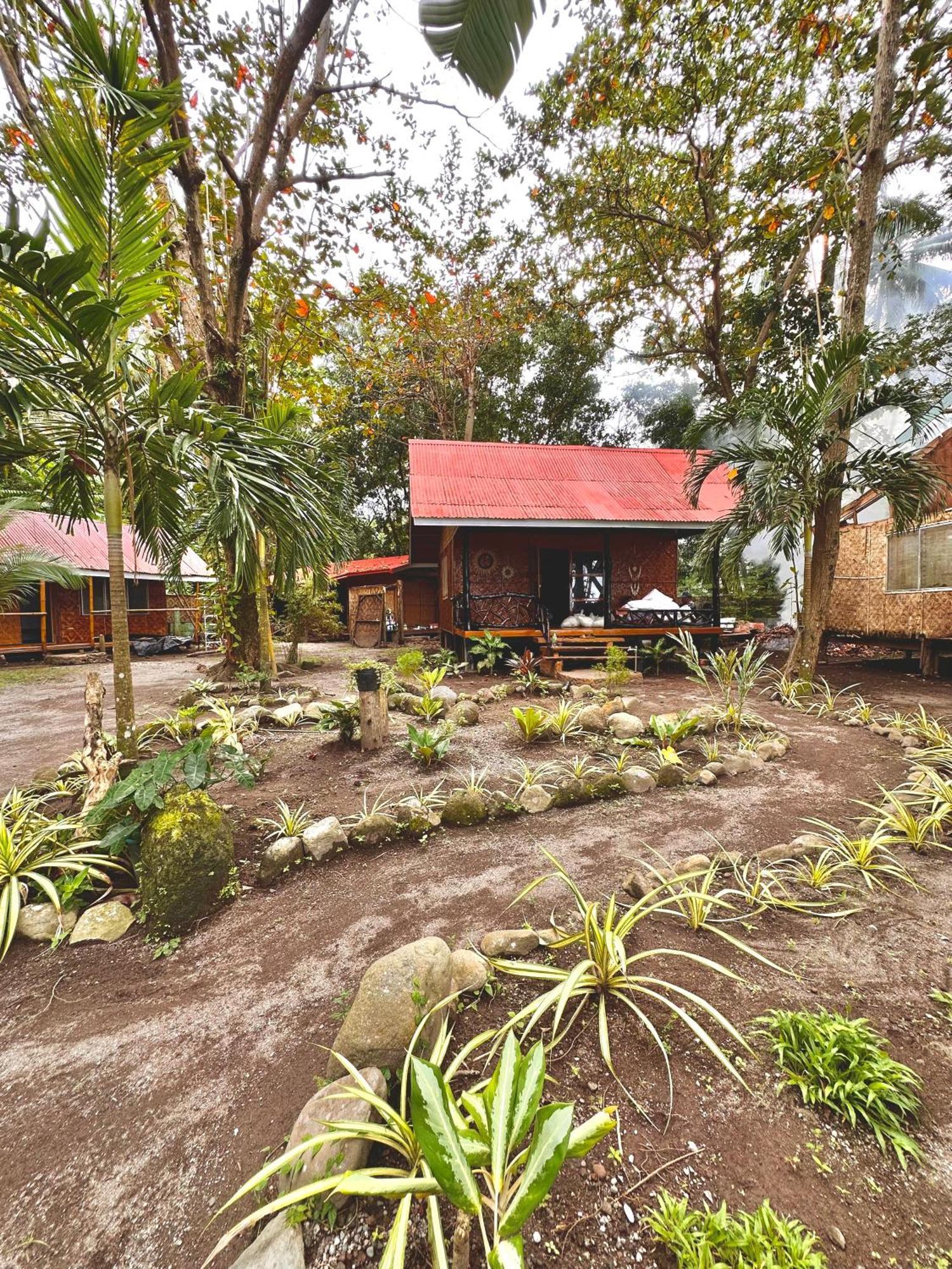 ממבג'או Playa Del Fuego Camiguin Beach Hostel & Resort מראה חיצוני תמונה