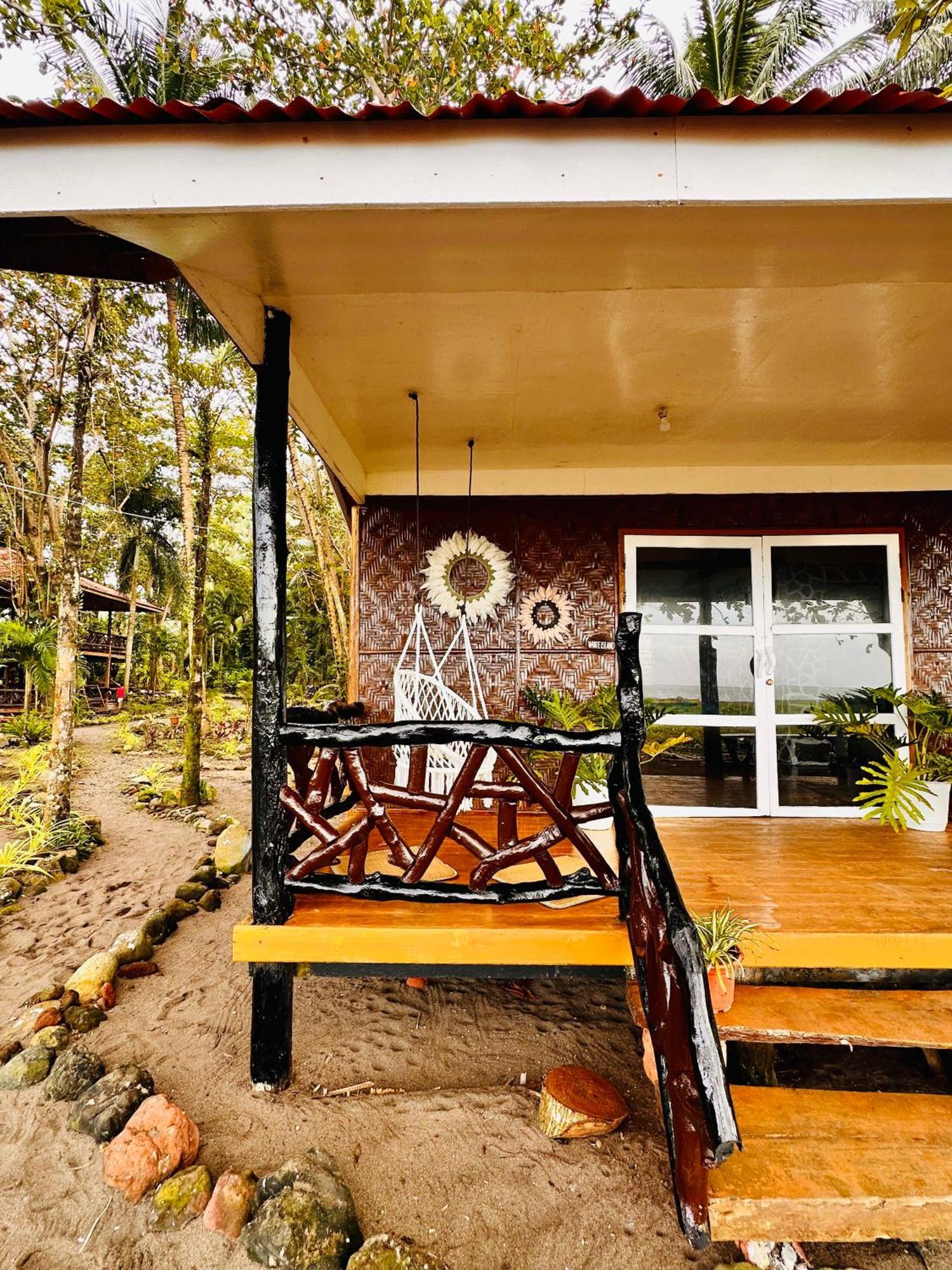 ממבג'או Playa Del Fuego Camiguin Beach Hostel & Resort מראה חיצוני תמונה