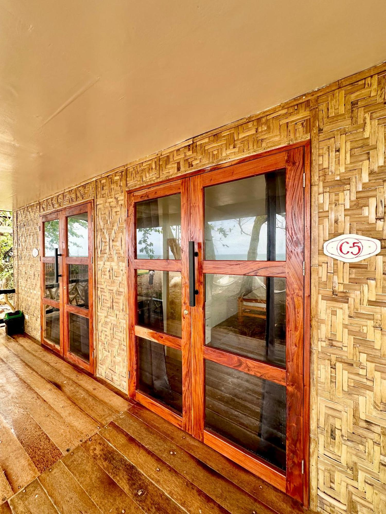 ממבג'או Playa Del Fuego Camiguin Beach Hostel & Resort מראה חיצוני תמונה